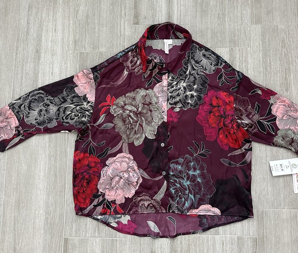 Joyspun Women's 3/4 Sleeve Satin Pajama Sleep Top, Burgundy floral M Medium 8-10